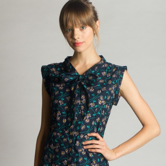 Mata Traders Tops - Mata Traders Tied and True button-down top